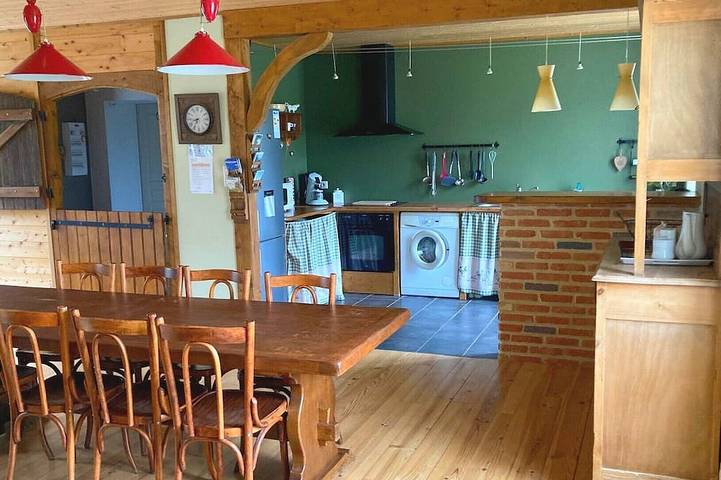 Gîte pour 10 personnes, avec sauna et jardin