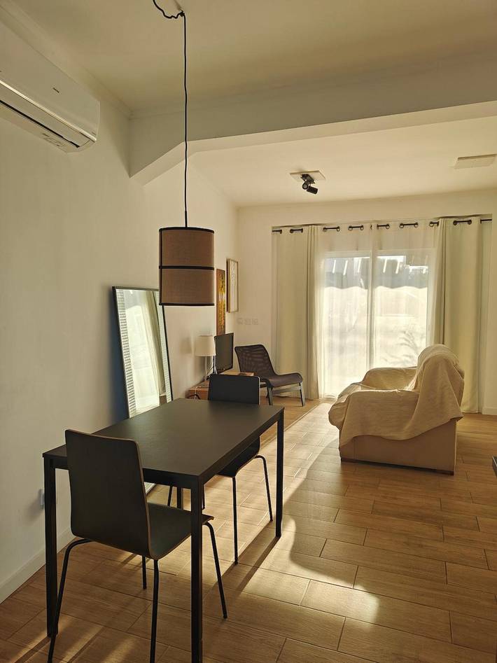 Hel lägenhet, Apartment 'Loft Vale De Mouro' with Mountain View, Wi-Fi and Air Conditioning in Melides, Costa Alentejana