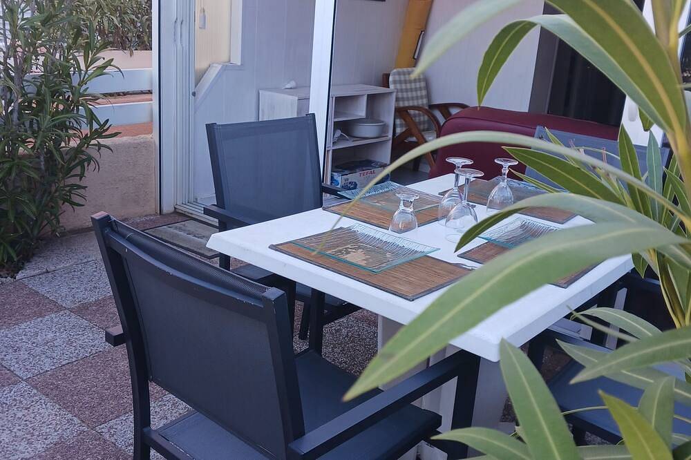 Maison 3 Chambres à 30m de la Plage et Piscine Dans la Résidence in Gruissan (Ville), Gruissan