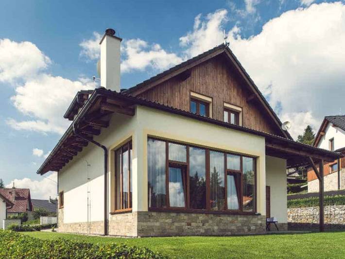 Ferienhaus für 8 Personen, mit Terrasse und Garten in Lipno