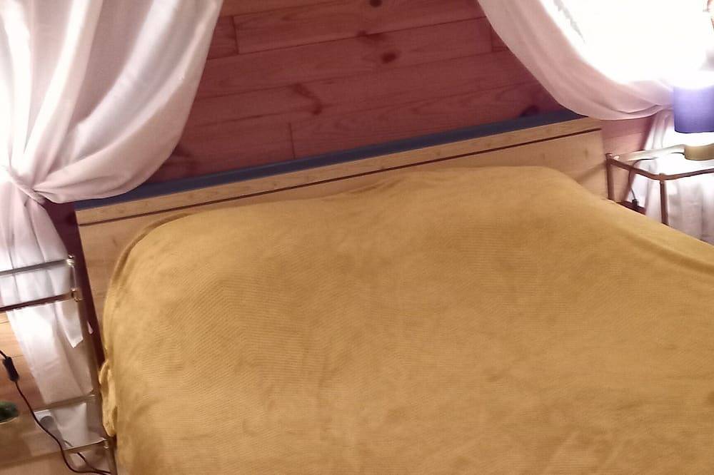Gîte 4 personnes au sein d'une ferme pédagogique et d'un centre équestre in Sallertaine, Vendée