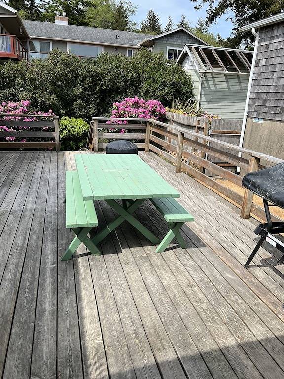 Vacation rental for 10 people, with yard in Newport (Oregon)