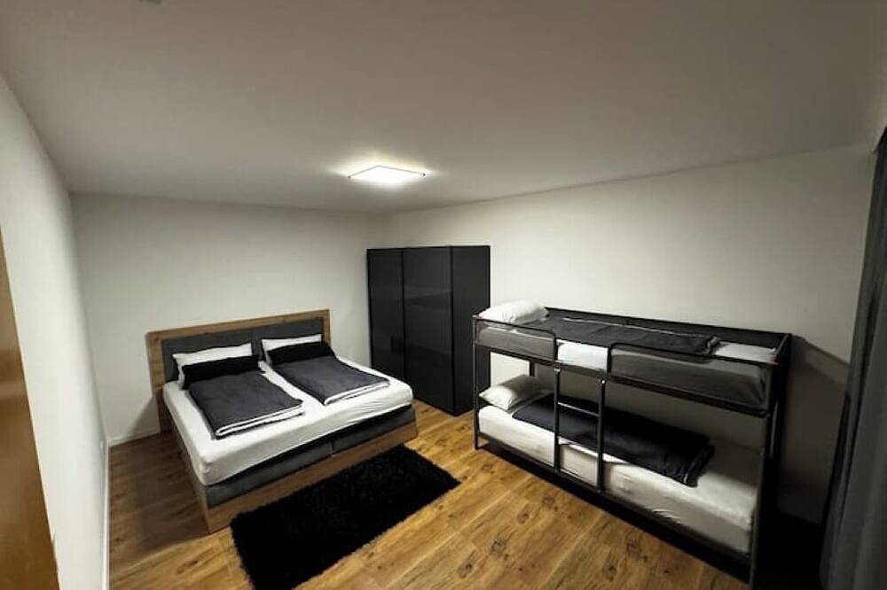 Ganze Wohnung, Frisch sanierte und große helle Wohnung in Löhne in Löhne, Nordrhein-Westfalen