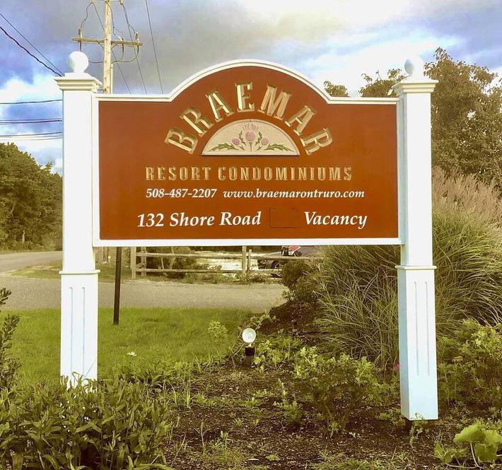 Vacation rental for 4 people, with yard and terrace as well as pool in Truro (MA)