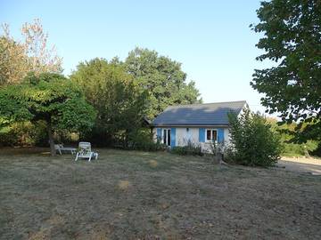 Gîte pour 5 personnes, avec jardin et terrasse dans le Cher