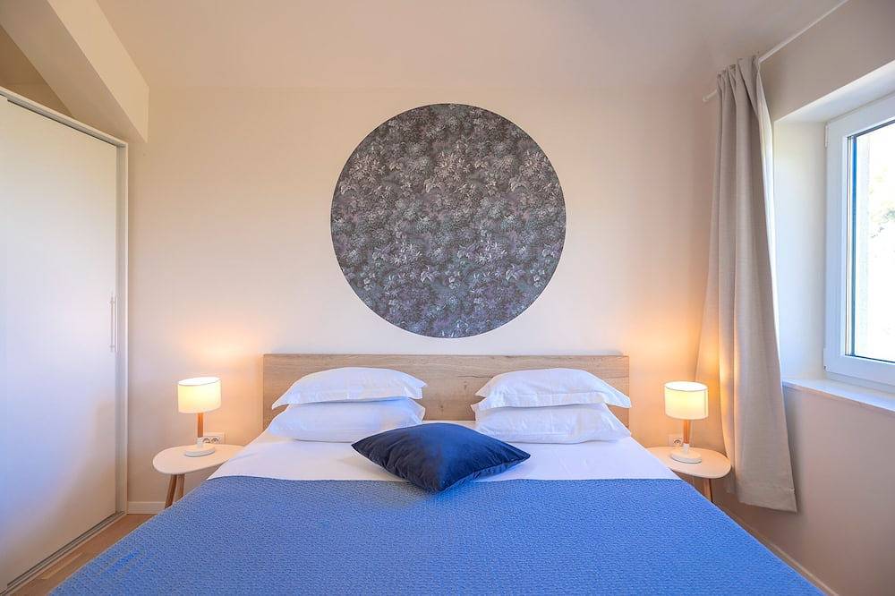 Villa Anouk - Modern Villa with Pool & Spa in Pitve, Hvar