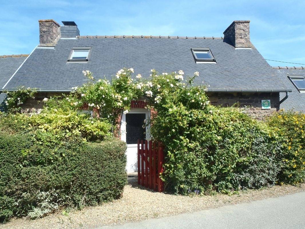 Casa de huéspedes para 3 personas con jardín in Quemper-Guézennec, Región De Guingamp