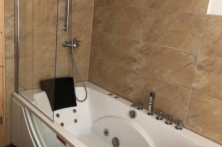 Ferienwohnung für 4 Personen, mit Garten und Sauna sowie Whirlpool in Loschwitz - 3