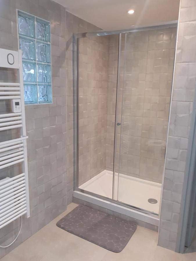 Gîte pour 5 personnes, avec vue dans Office de Tourisme de Castellane - 3