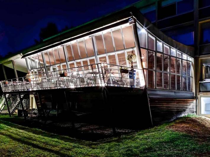 Hôtel pour 2 personnes, avec sauna ainsi que vue et jardin, animaux acceptés à Charbonnières-les-Bains - 4