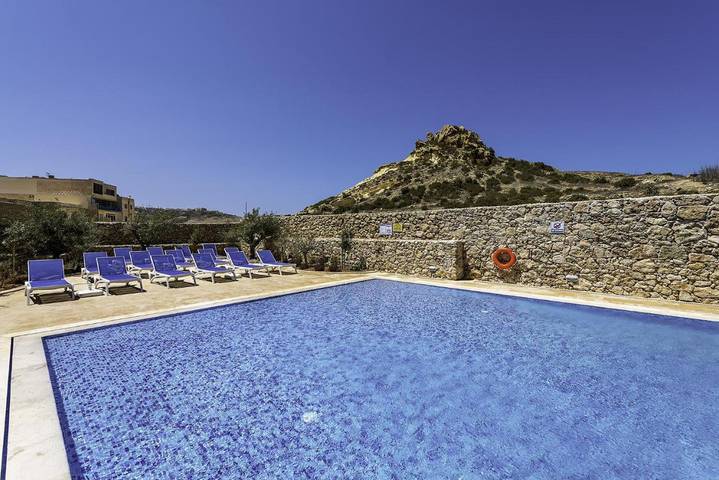 Gîte pour 7 personnes, avec balcon et piscine dans Zebbug - 4