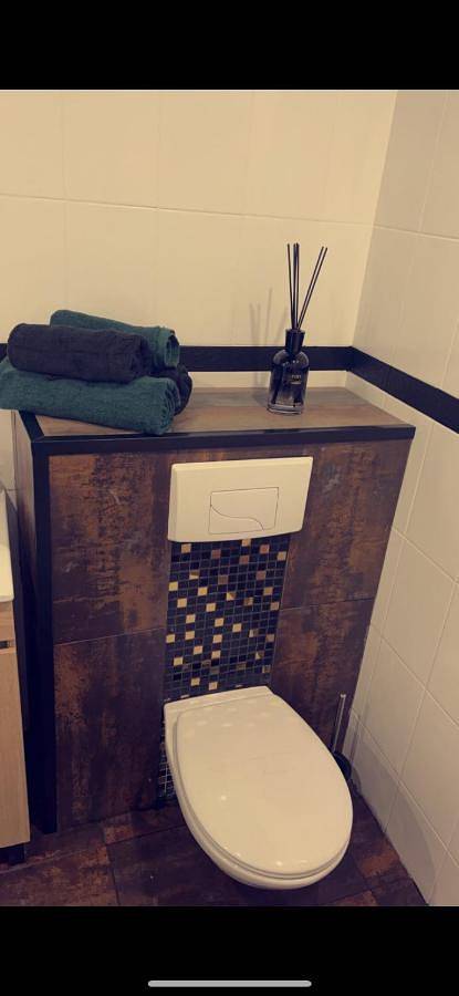 Gîte pour 2 personnes, avec jacuzzi à Golbey - 2