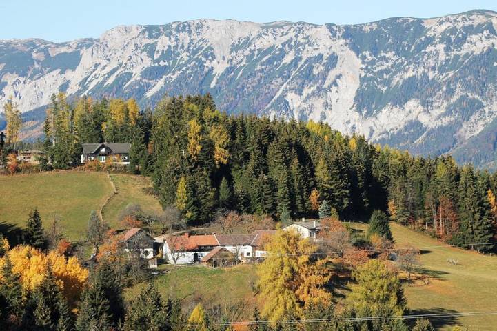 Ferienhaus für 4 Personen, mit Balkon und Terrasse sowie Garten und Ausblick in Payerbach