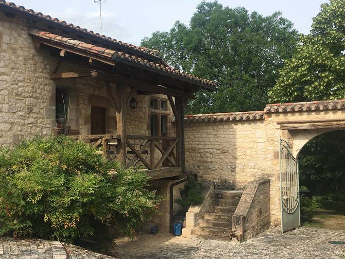 Gîte pour 6 personnes, avec Terrasse ainsi que Jardin et Piscine dans le Tarn - 3