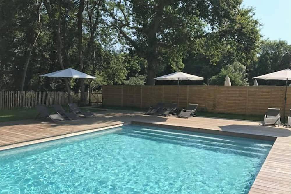 Longère Jardin Pisicne et vue - Logement 2 in Locoal-Mendon, Côte des Mégalithes