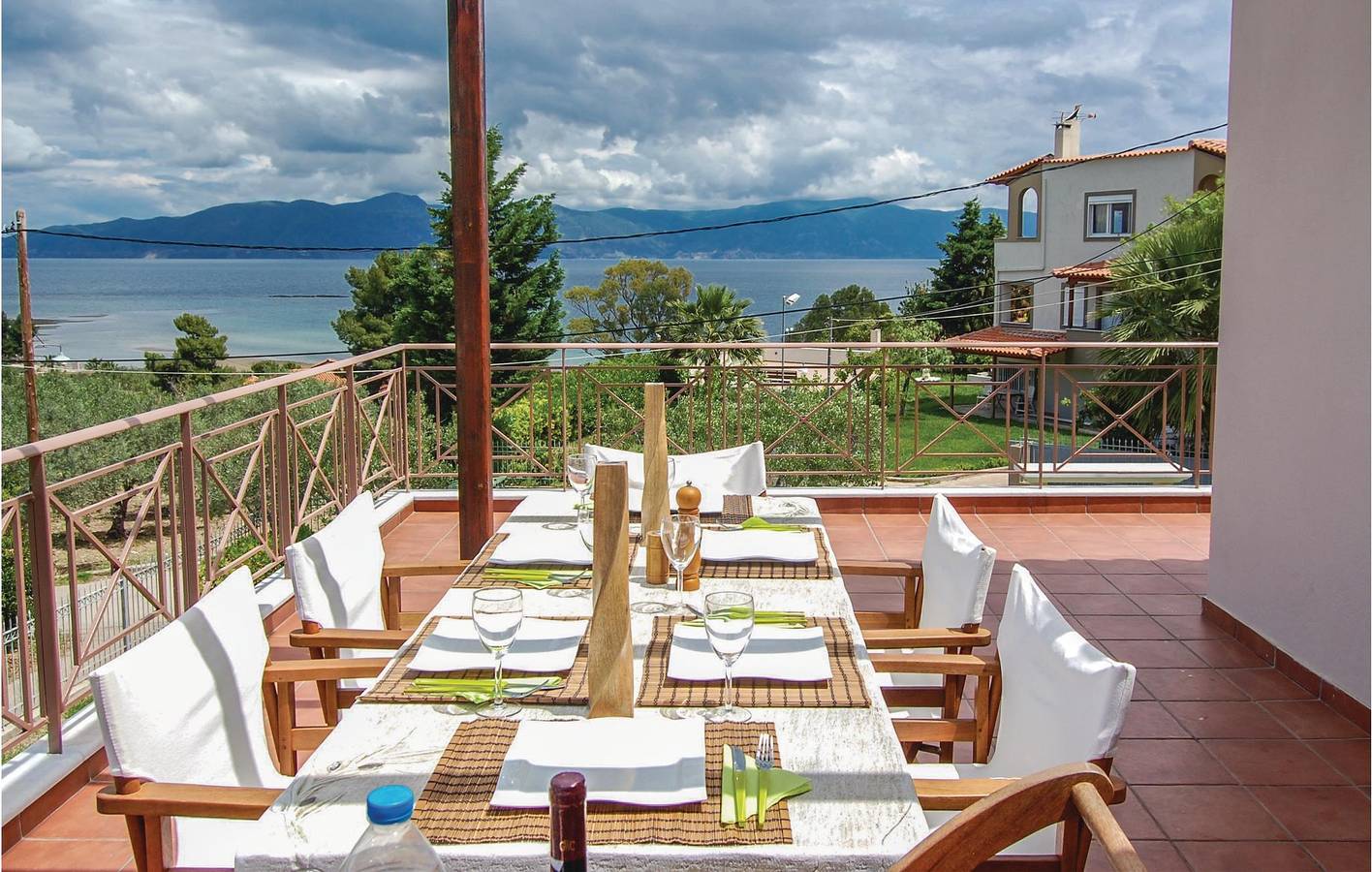 Rückzugsort an der Küste mit Terrasse und Parkplatz - 200 m zum Strand in Fthiotida