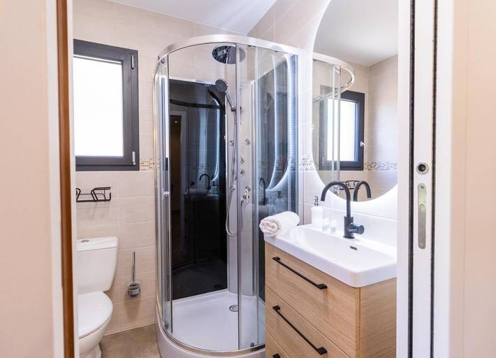 Location de vacances pour 2 personnes, avec terrasse et jardin à La Salvetat-Saint-Gilles - 3