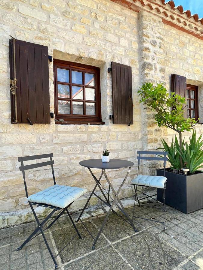 Appartement entier, One-Bedroom Apartment in Champniers, Charente