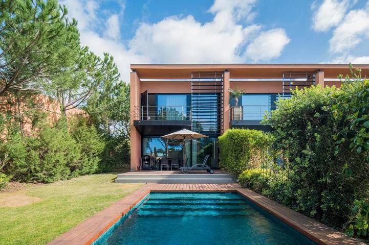 Villa pour 6 personnes, avec Balcon et Terrasse ainsi que Jardin et Piscine à Péninsule de Troia