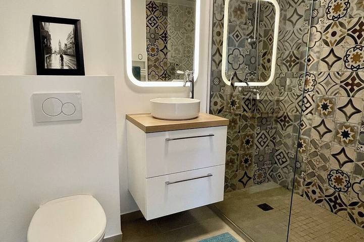 Ganze Wohnung, Rent studio - sleeps 2 - near Senlis and Charles-de-Gaulle Airport in Montagny-Sainte-Félicité, Oise