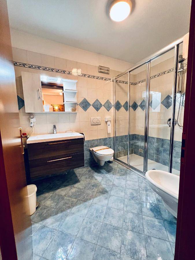 Hôtel pour 2 personnes, avec jardin ainsi que vue et terrasse à San Lorenzo in Banale - 4
