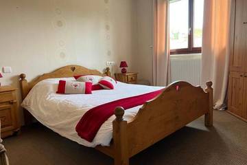 Chambre d’hôte pour 10 personnes, avec jardin à Les Rousses