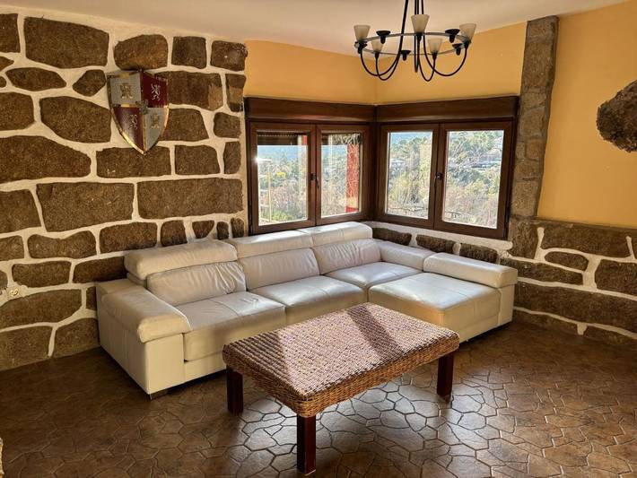 Casa de vacaciones para 16 personas, con Balcón y Jacuzzi además de Terraza y Jardín en Provincia de Ávila - 2