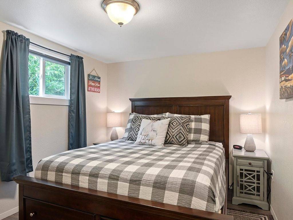 Ganze Wohnung, S4 - Kickin Out @ Surf Inn in Netarts, Tillamook County