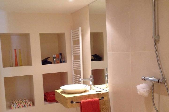 Location de vacances pour 6 personnes, avec terrasse et jardin, animaux acceptés dans Bellefont-La Rauze - 4