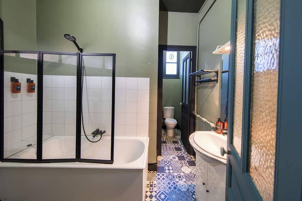 Entire apartment, Athos, L'élégant in Orléans, Loire Valley