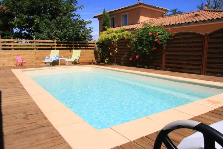 Gîte pour 3 personnes, avec jardin et piscine à Rillieux-la-Pape - 4