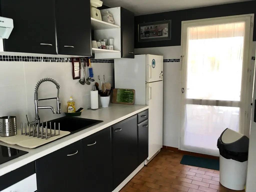 Quartier Zwischen Sicherheit Und Super U: Villa T4 Mitguarage Und Jardin in Port-la-Nouvelle, Mittelmeerküste (Frankreich)