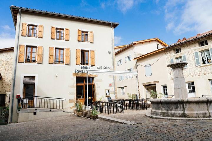 Hôtel pour 2 personnes, avec terrasse, animaux acceptés à Saint-Antoine-l'Abbaye - 4