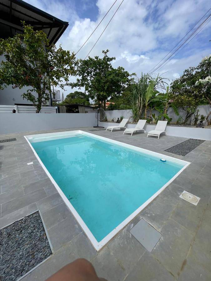 Gîte pour 4 personnes, avec vue ainsi que balcon et piscine à Remire-Montjoly - 4