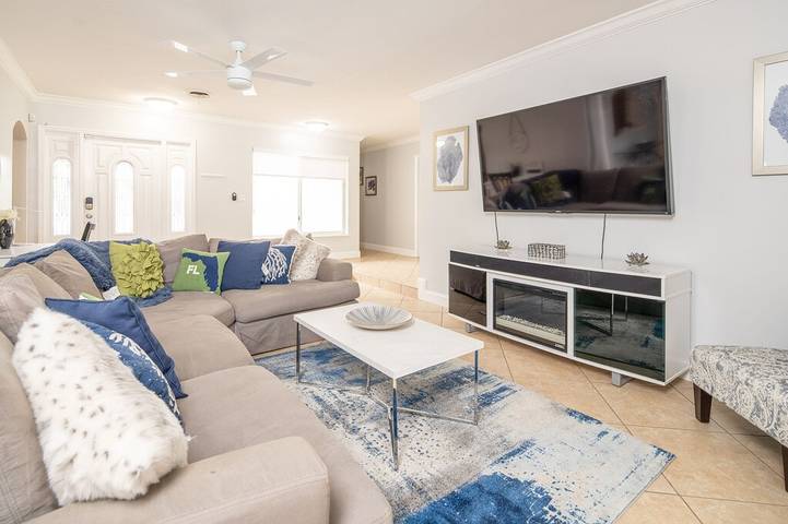 Villa for 16 personer, med terrasse og hage i Florida