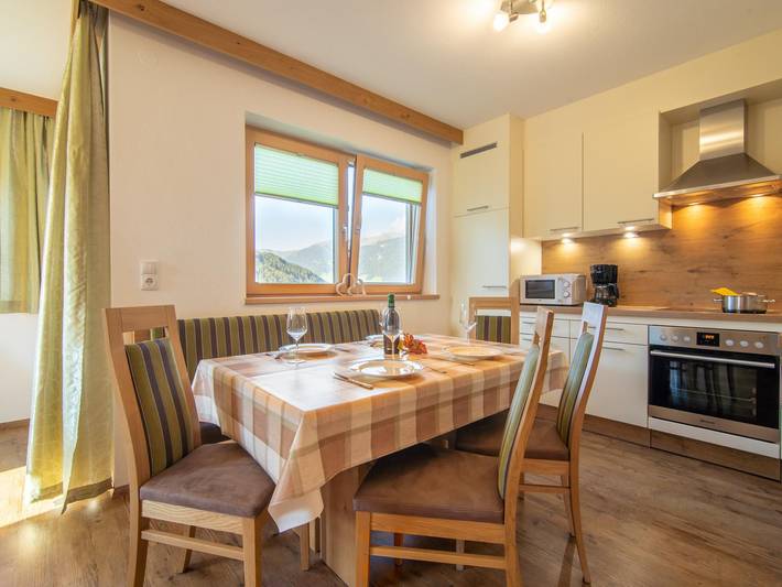 Geheel appartement, Mooi appartement vlak bij het skigebied in Gerlosberg, Bezirk Schwaz