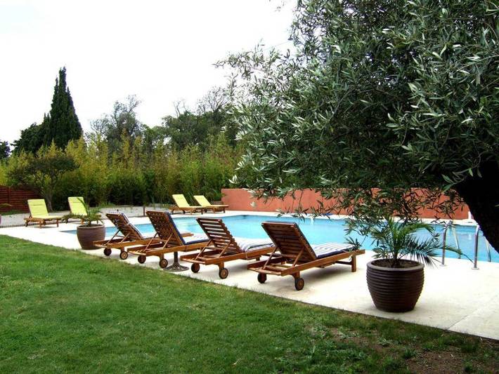 Gîte pour 15 personnes, avec Terrasse ainsi que Jardin et Piscine à Canet