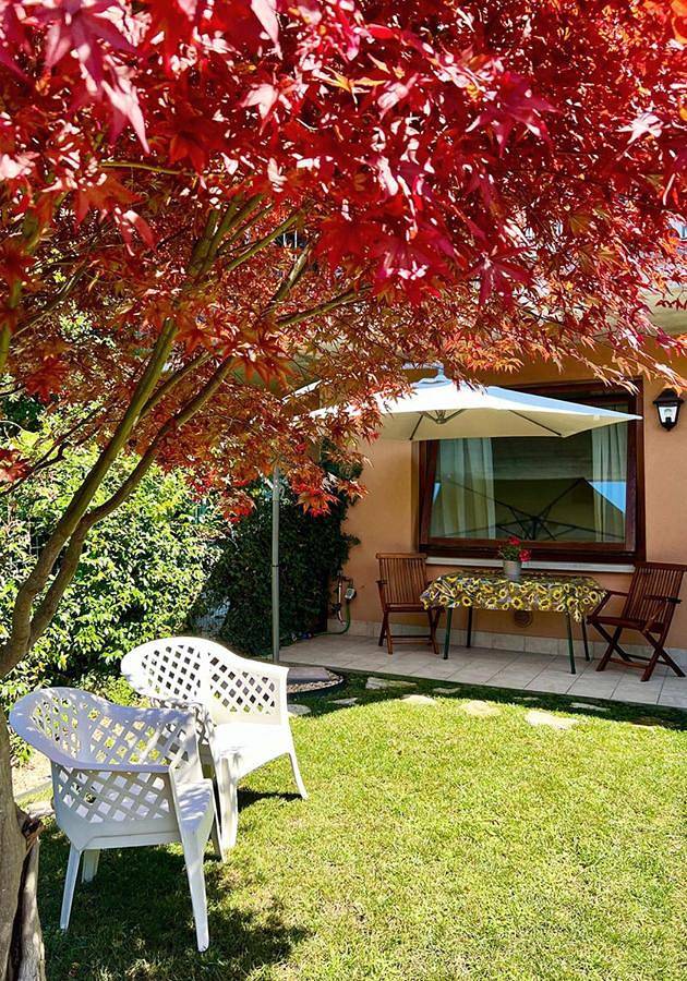Location de vacances pour 4 personnes, avec jardin et vue à Monasterolo del Castello