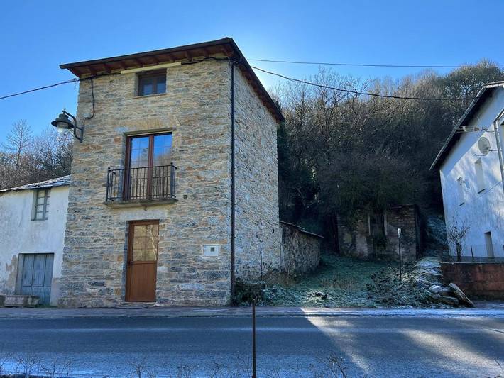 Maison de campagne pour 2 personnes, avec Balcon et Terrasse ainsi que Jardin et Vue à Vega de Valcarce