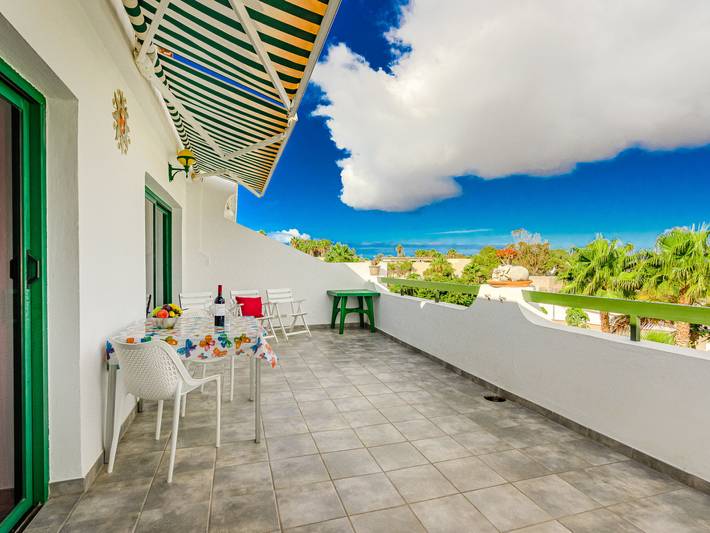 Gîte pour 4 personnes, avec bassin pour enfant ainsi que terrasse et jardin à Costa del Silencio - 2