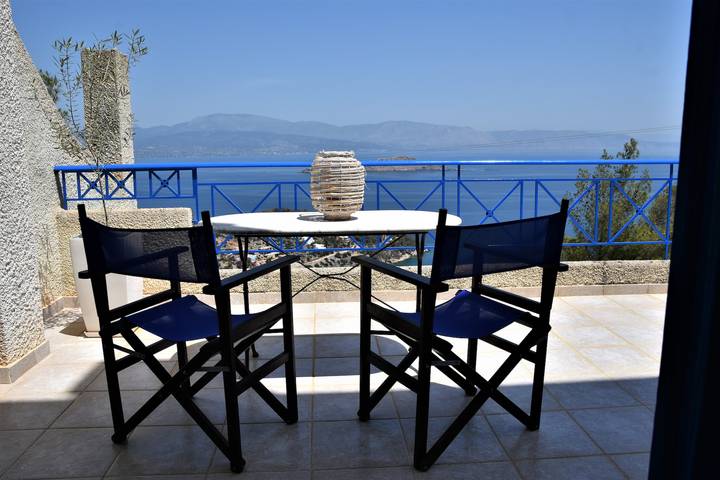 Ferienhaus für 4 Personen, mit Ausblick und Garten sowie Meerblick auf den Peloponnes - 3