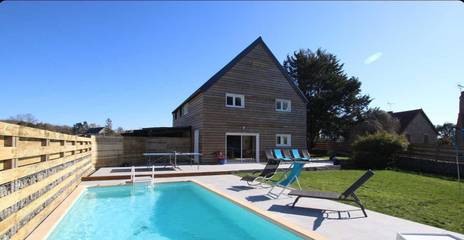 Maison De Vacances pour 15 Personnes dans Jullouville, Région d'Avranches, Photo 1