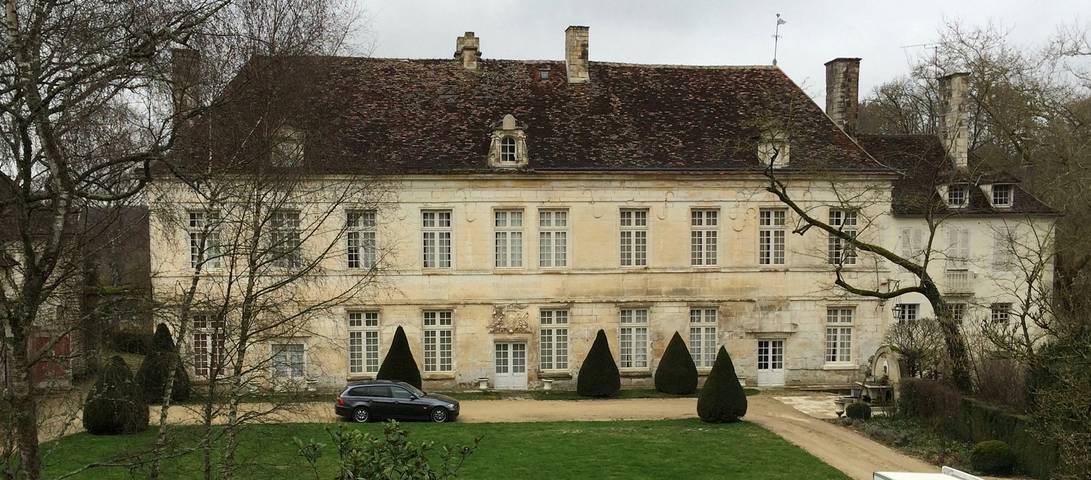 Chambre d’hôte pour 2 personnes, avec jardin dans Yonne