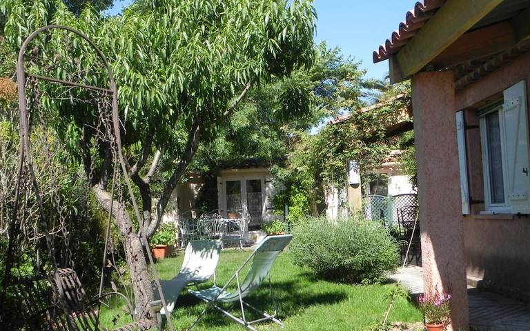 Chambre d’hôte pour 4 personnes, avec terrasse et jardin à Saint-Raphaël - 4