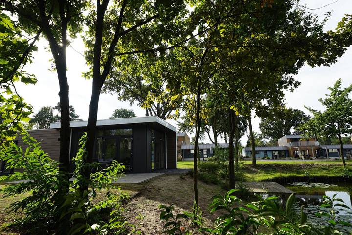 Location de vacances pour 4 personnes, avec jardin à Mol