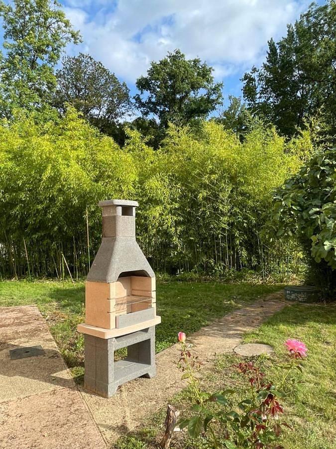 Location de vacances pour 25 personnes, avec jardin ainsi que piscine et terrasse à Courtenay - 4