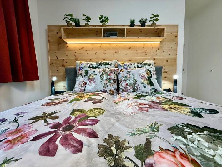 Ferienwohnung für 6 Personen, mit Balkon und Terrasse sowie Ausblick in Absam - 2
