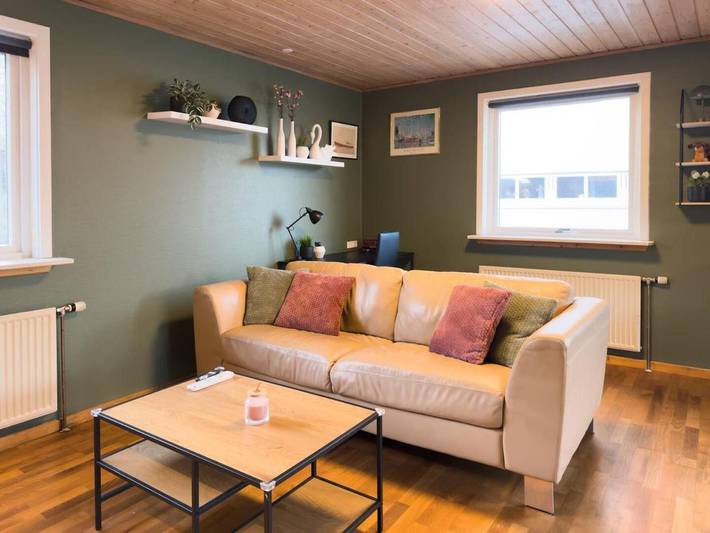 Ferienhaus für 6 Personen, mit Terrasse und Seeblick - 1