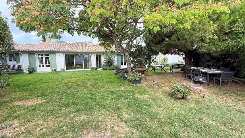Gîte pour 8 personnes, avec jardin à Le Bois-Plage-en-Ré - 2