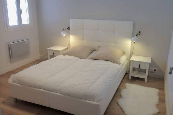 Appartement entier, Appartement lumineux avec cour ensoleillée, havre de paix dans un hameau typique in Dolus-d'Oléron, Côte de Beauté